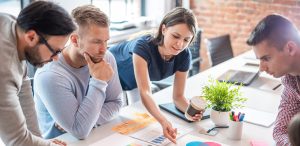 Business-people-working-in-group